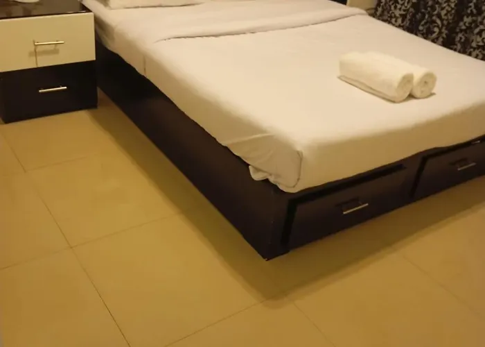 Lovely 2 Bedrooms Groundfloor